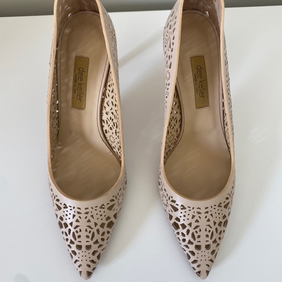 DEE KELLER Nude Carly Leather Lasercut Pumps - Picture 6 of 12